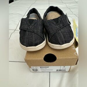 NWT TOMS for kids Bimini in Black Chambray size 3 Tiny.